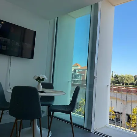 Apartamento White River View 208 *